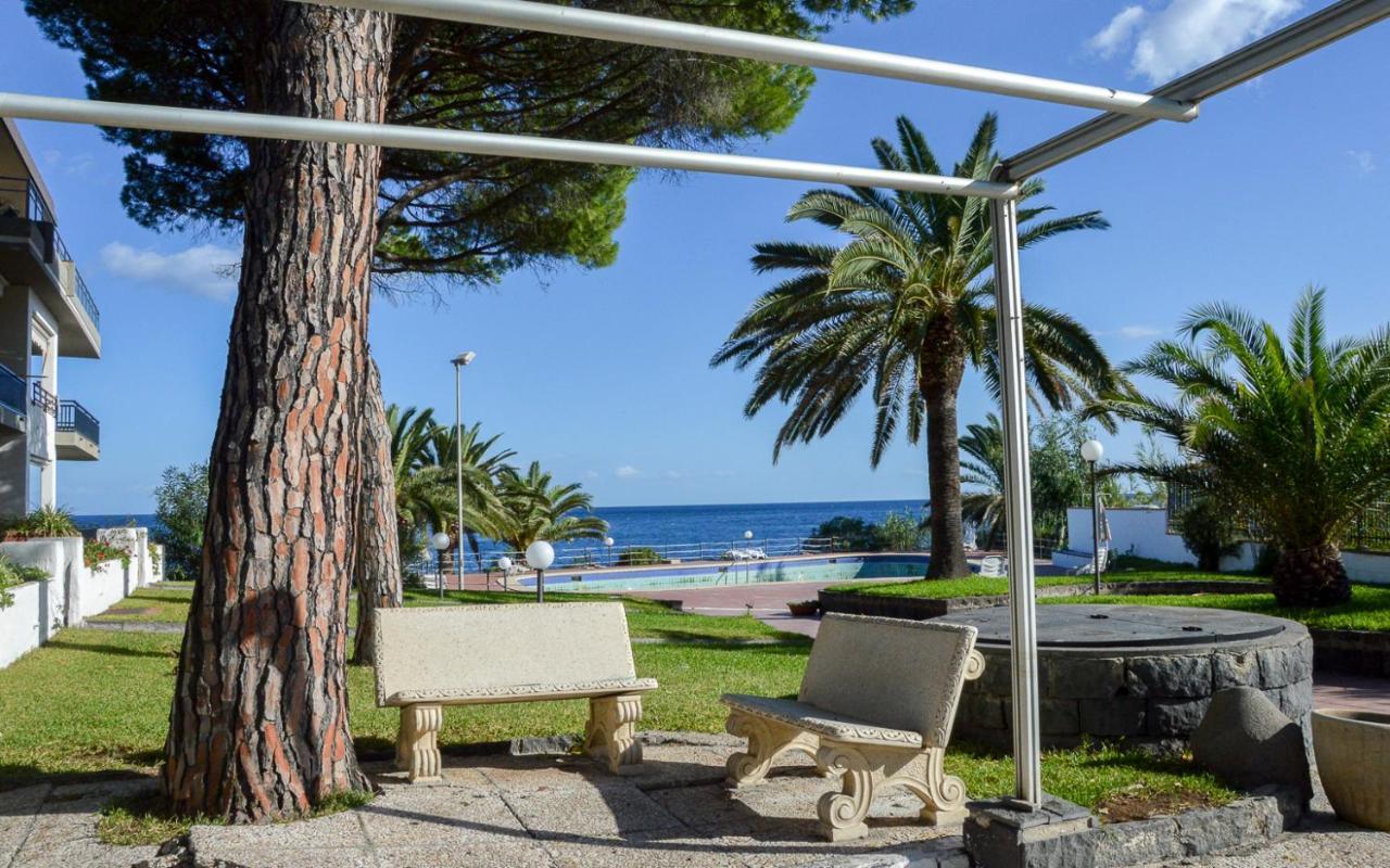 Paradise Beach Джардини-Наксос Экстерьер фото